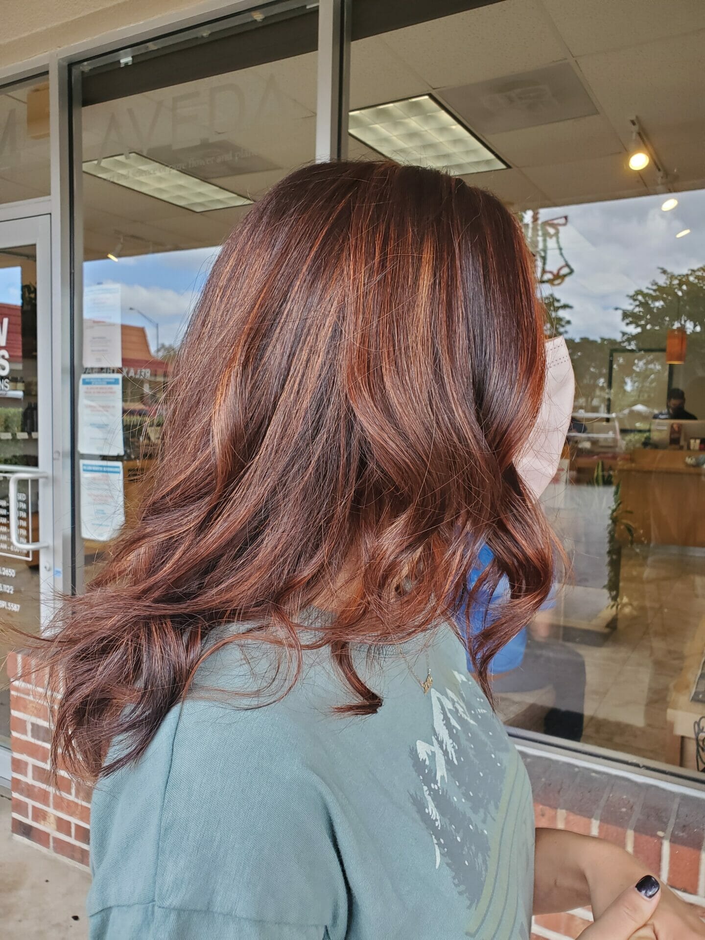 Heather Williams, Master Aveda Stylist specializing in balayage and highlights in Plantation, FL